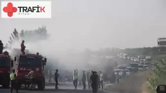 Çanakkale'de Saman Yüklü TIR'ın Dorsesi Alev Aldı