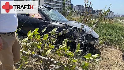 Beylikdüzü'nde Dönel Kavşak Kazası: 2 Yaralı! Görüntüler Ortaya Çıktı