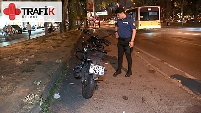 İstanbul-Fatih'te kırmızı ışıkta geçen yayaya motosiklet çarptı: 1'i ağır 3 yaralı