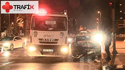 Fatih'te korkunç kaza: 2 yaralı, trafik felç oldu!