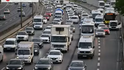 İstanbul'da Sabah Trafiği Yoğunlaştı