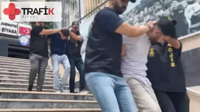 İstanbul'da Eyüpsultan'da Şoförü Darbedip Taksiyi Gasbedenler Yakalandı