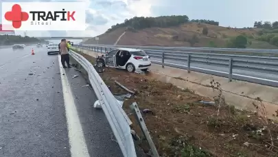 Otomobil bariyere çarptı, 1 kişi yaralandı