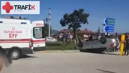 Düzce'de Kırmızı Işıkta Geçen Araç Kazaya Neden Oldu