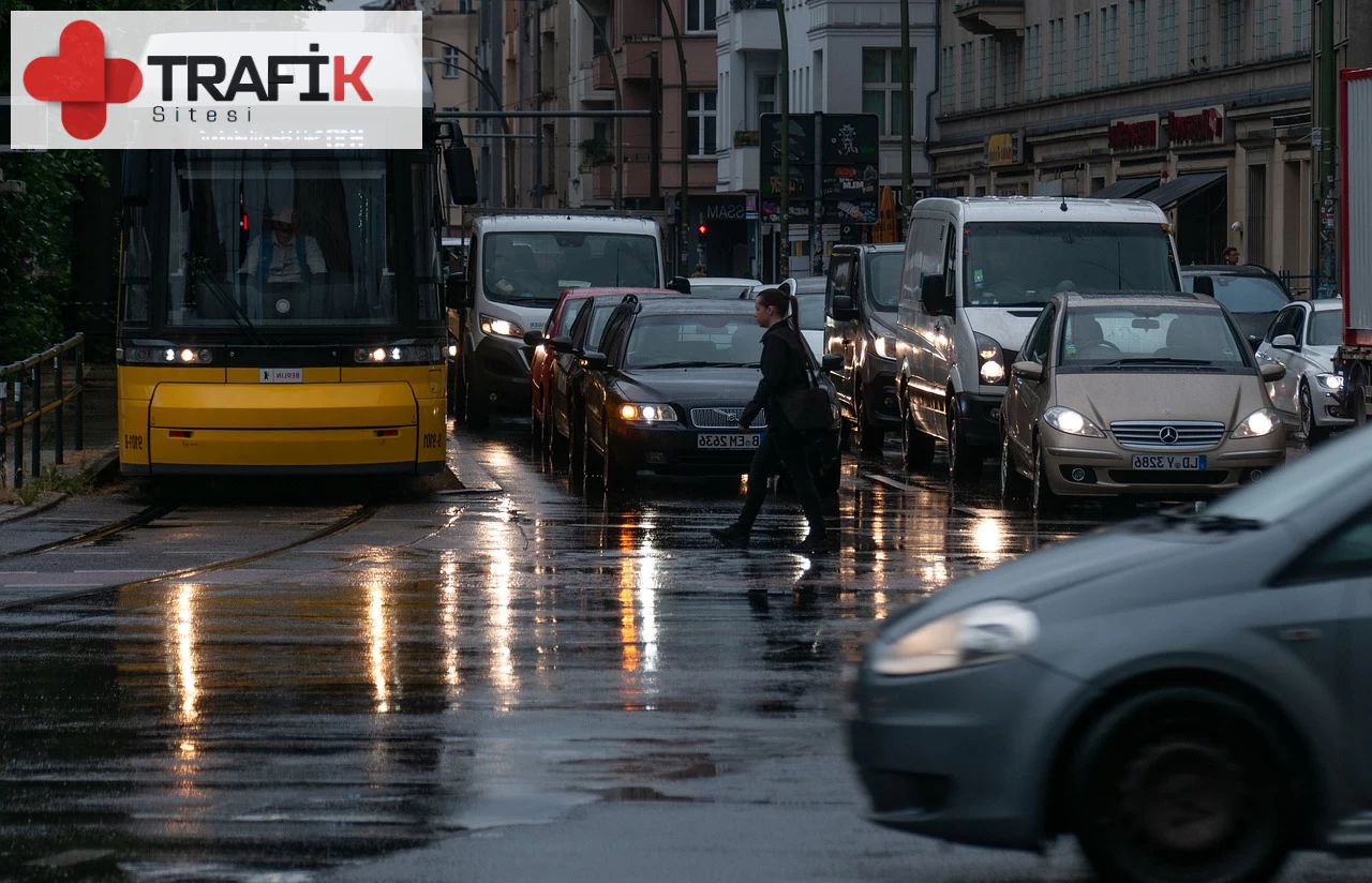 36/3-c Trafik Cezası Nedir? Erken Ödenirse Ne Kadar Olur? 36/3-c Trafik Cezası Neden Kesilir?