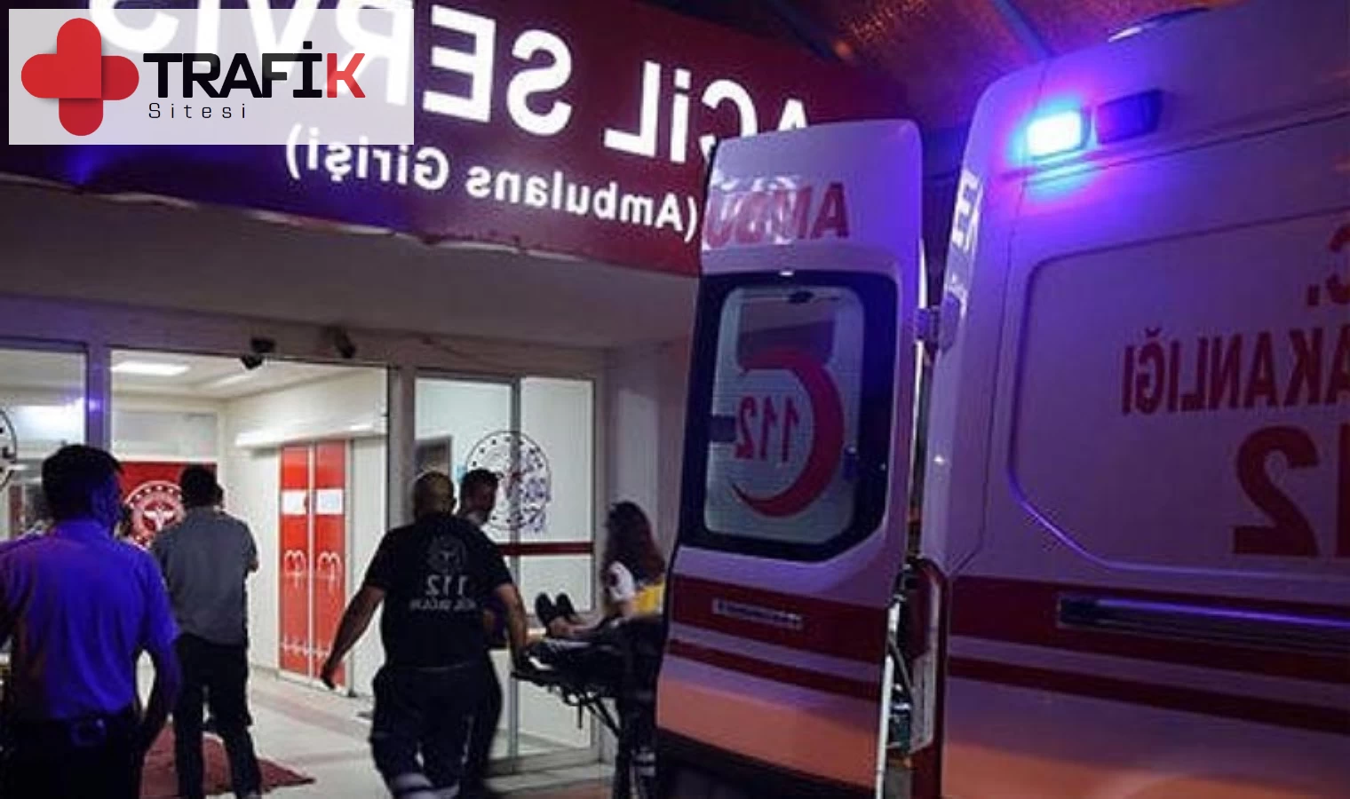 Isparta-Antalya Karayolunda Otomobil ile Kamyon Çarpıştı: 1 Ağır Yaralı ve 3 Yaralı Var