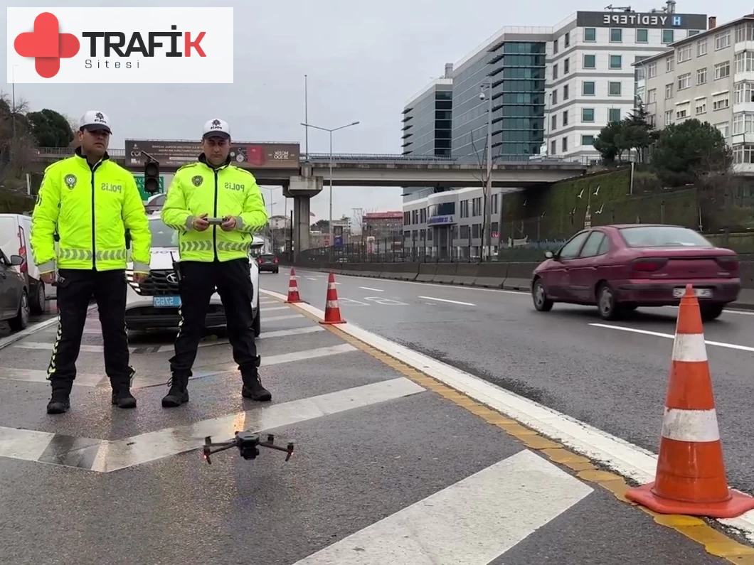 Kadıköy'de Drone ile Gerçekleştirilen Trafik Denetimi Merak Konusu!